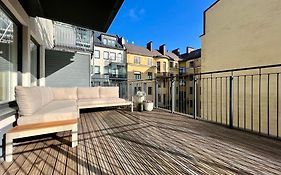 Modern Apartment With Private Terrace